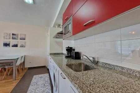 Apartamento Con Piscina Appartement Llanes Buitenkant foto